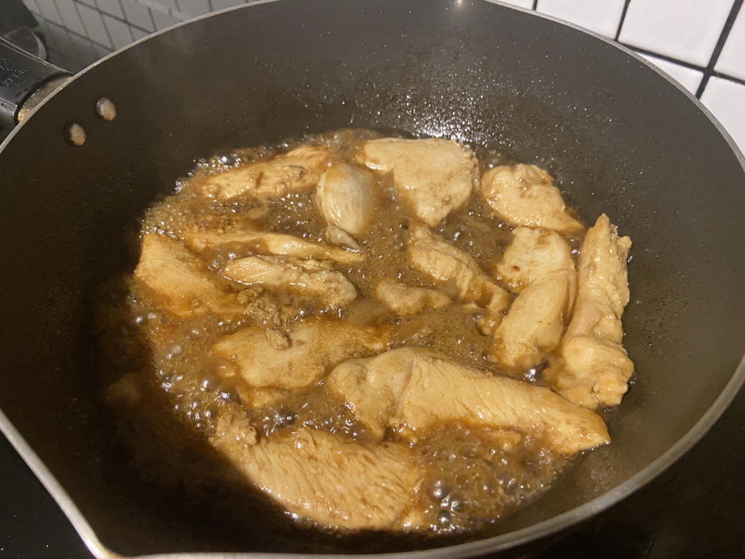 《究极懒人调味技巧，看完我把菜谱都扔了。》——
“企鹅吃喝指南”