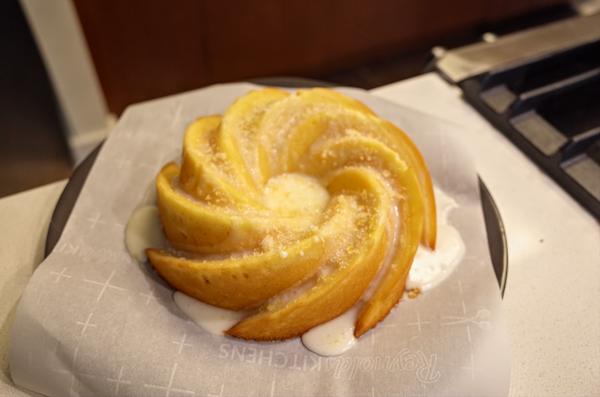 柠檬热牛奶蛋糕【Bundt Cake】