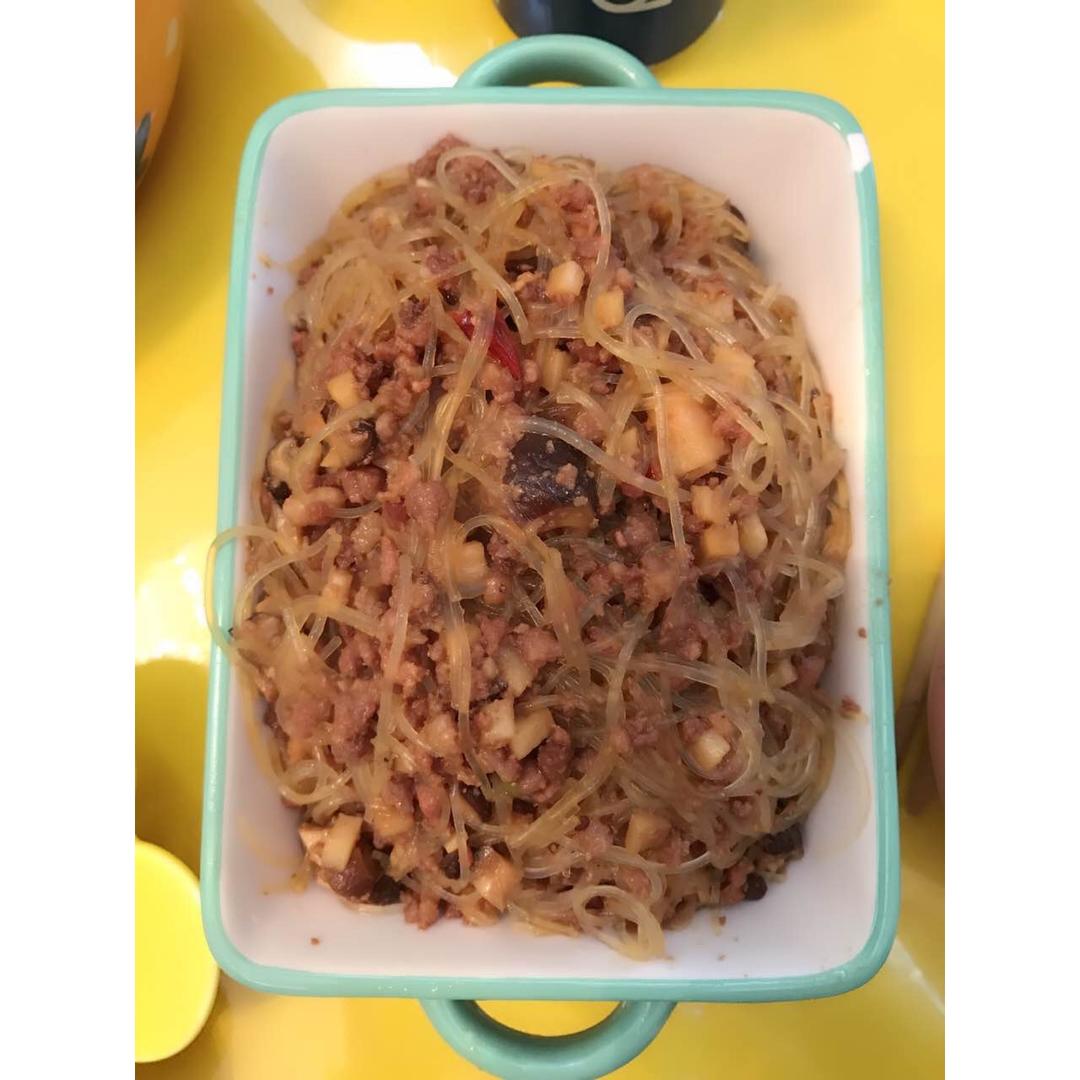 香菇干贝粉丝煲
