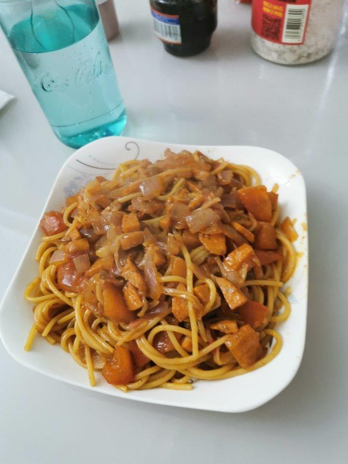 番茄肉酱意大利面