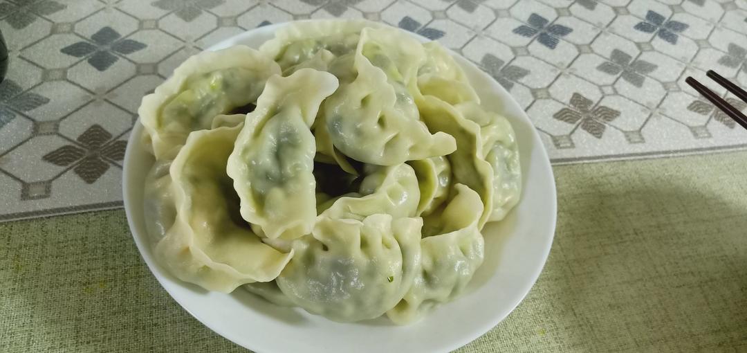 韭菜鸡蛋虾仁三鲜饺子