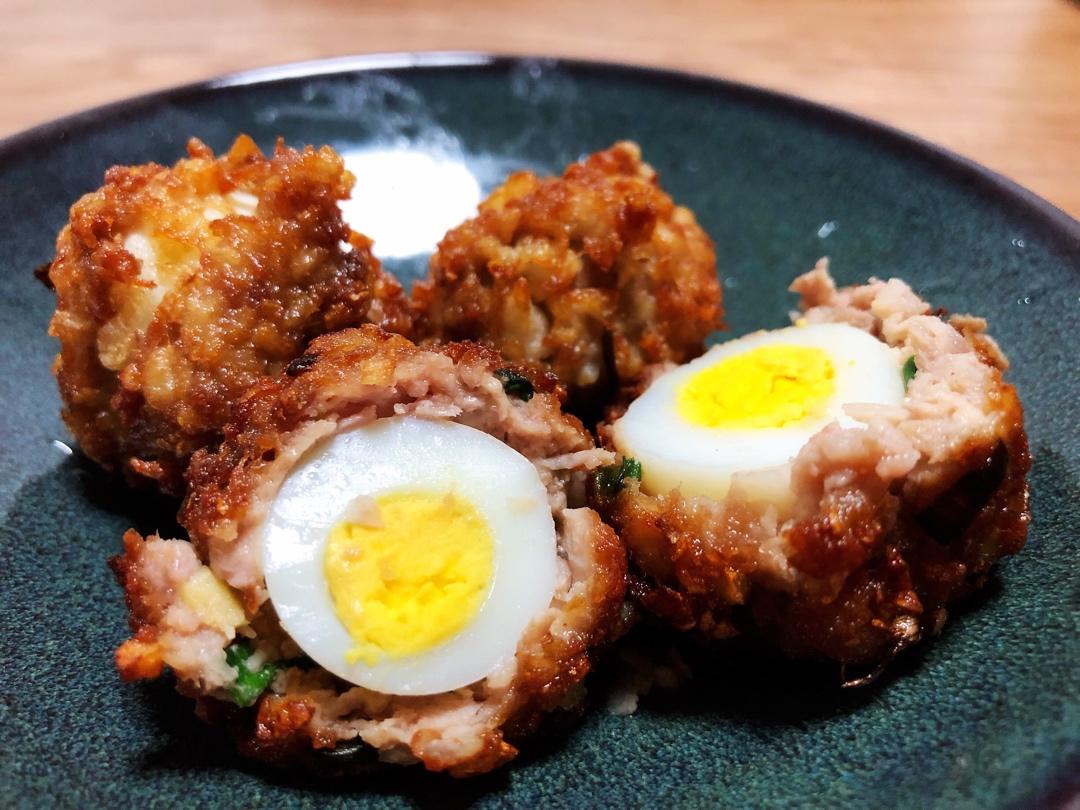 苏格兰炸蛋🏴󠁧󠁢󠁳󠁣󠁴󠁿「鸡蛋与肉的完美组合」简单料理也能有高大上美食