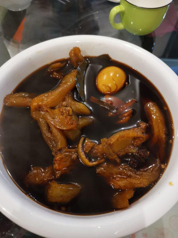 胶原十足卤牛筋