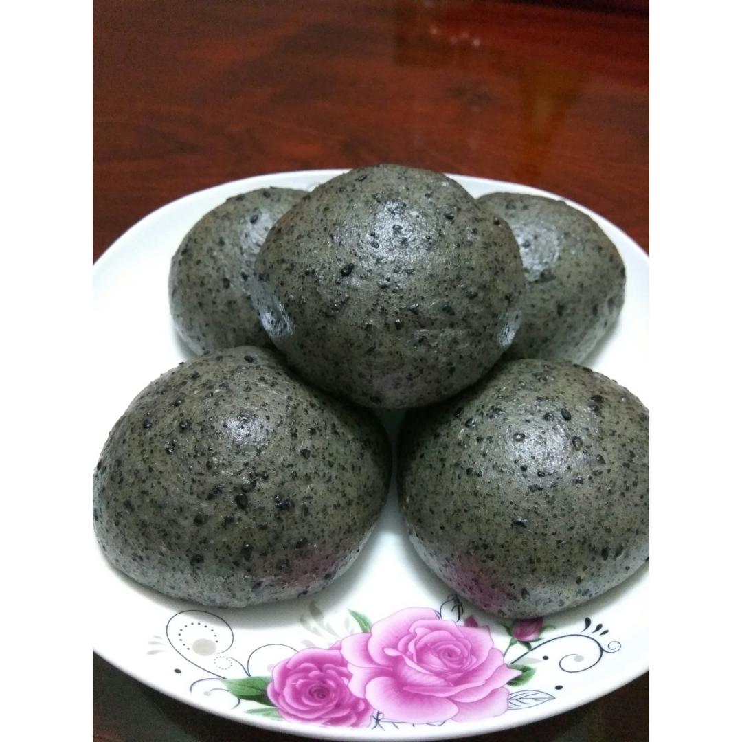 黑芝麻馒头
