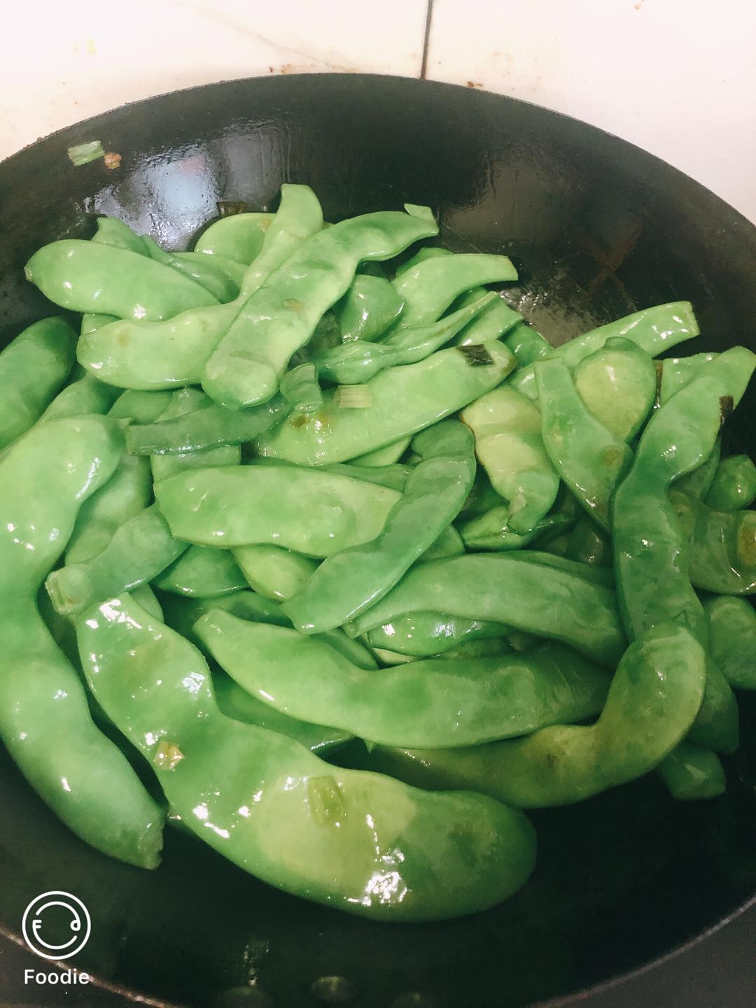 用料最少的东北炖油豆角，不放肉也这么香！