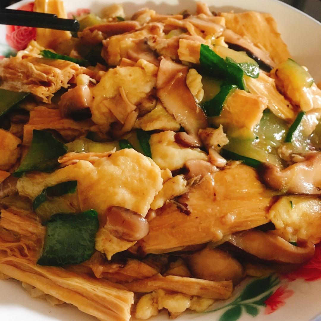 腐竹烧香菇