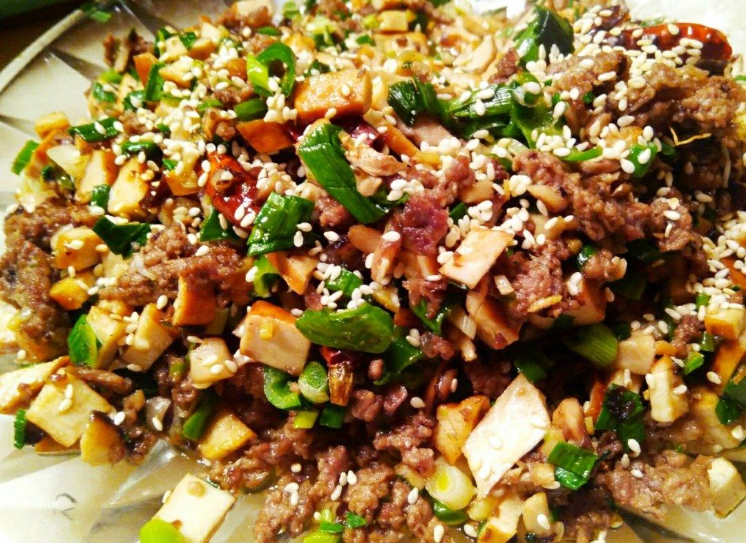 黑椒杏鲍菇牛肉粒