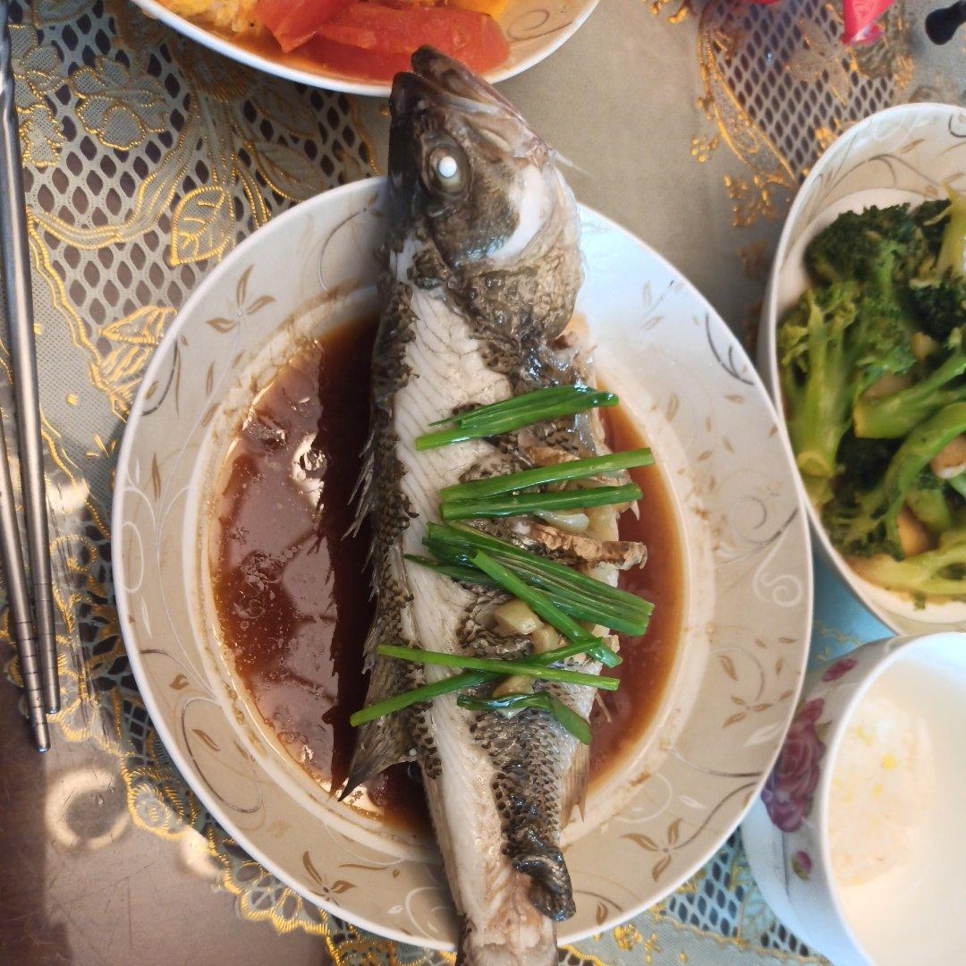 清蒸鲈鱼