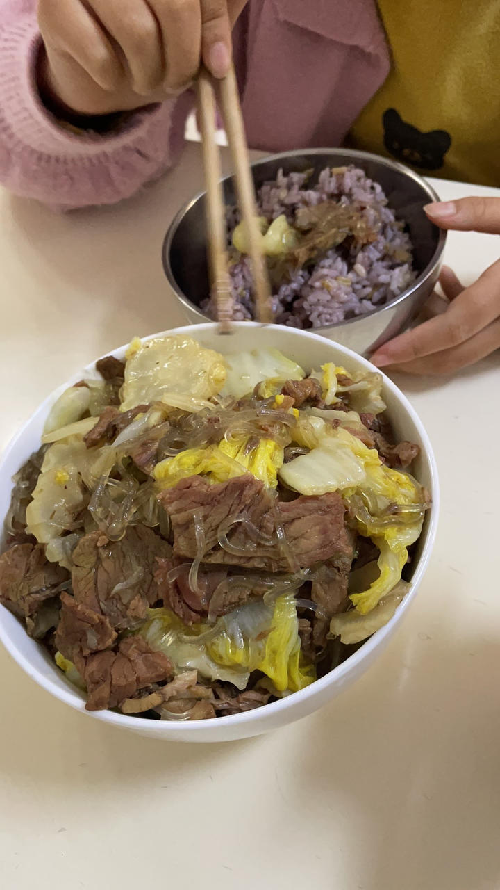 冬天的家常菜—白菜牛肉粉丝