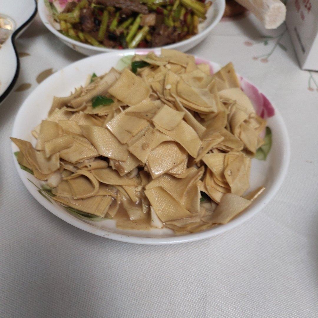 尖椒炒豆皮➕灵魂汤汁