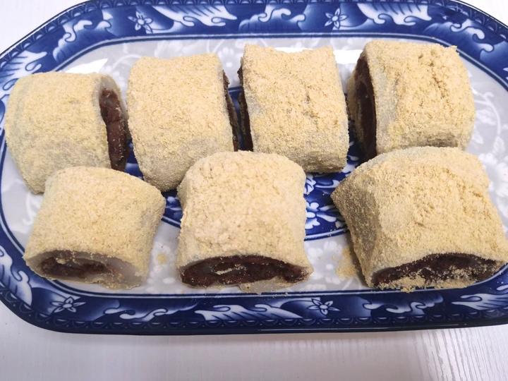 驴打滚 糯米豆沙卷 糯米凉糕 快手小吃 附细节视频详解