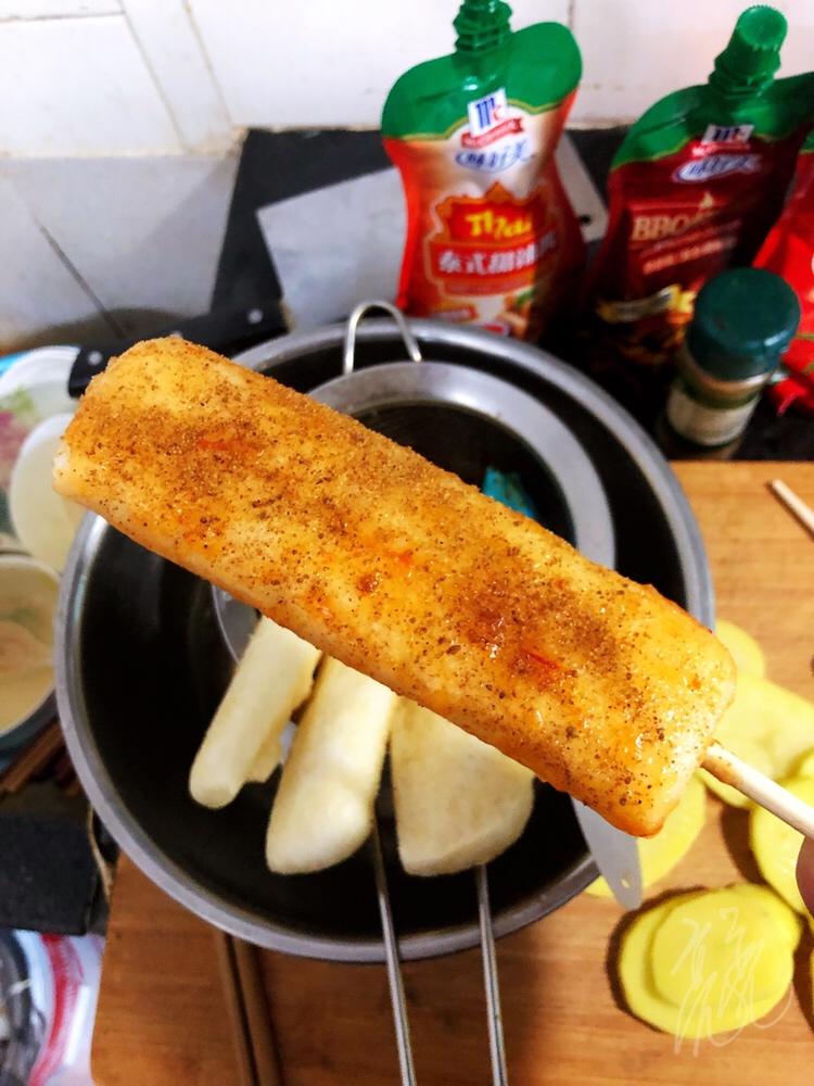 冬天里的第一串炸白粿的做法