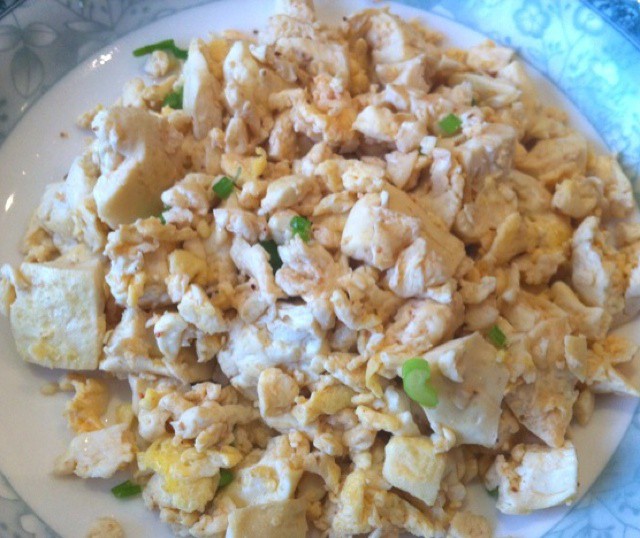 鸡刨豆腐