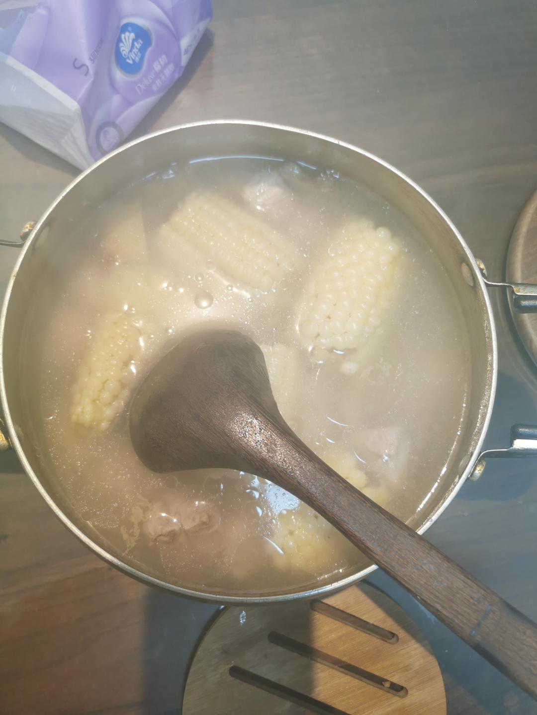 玉米排骨汤