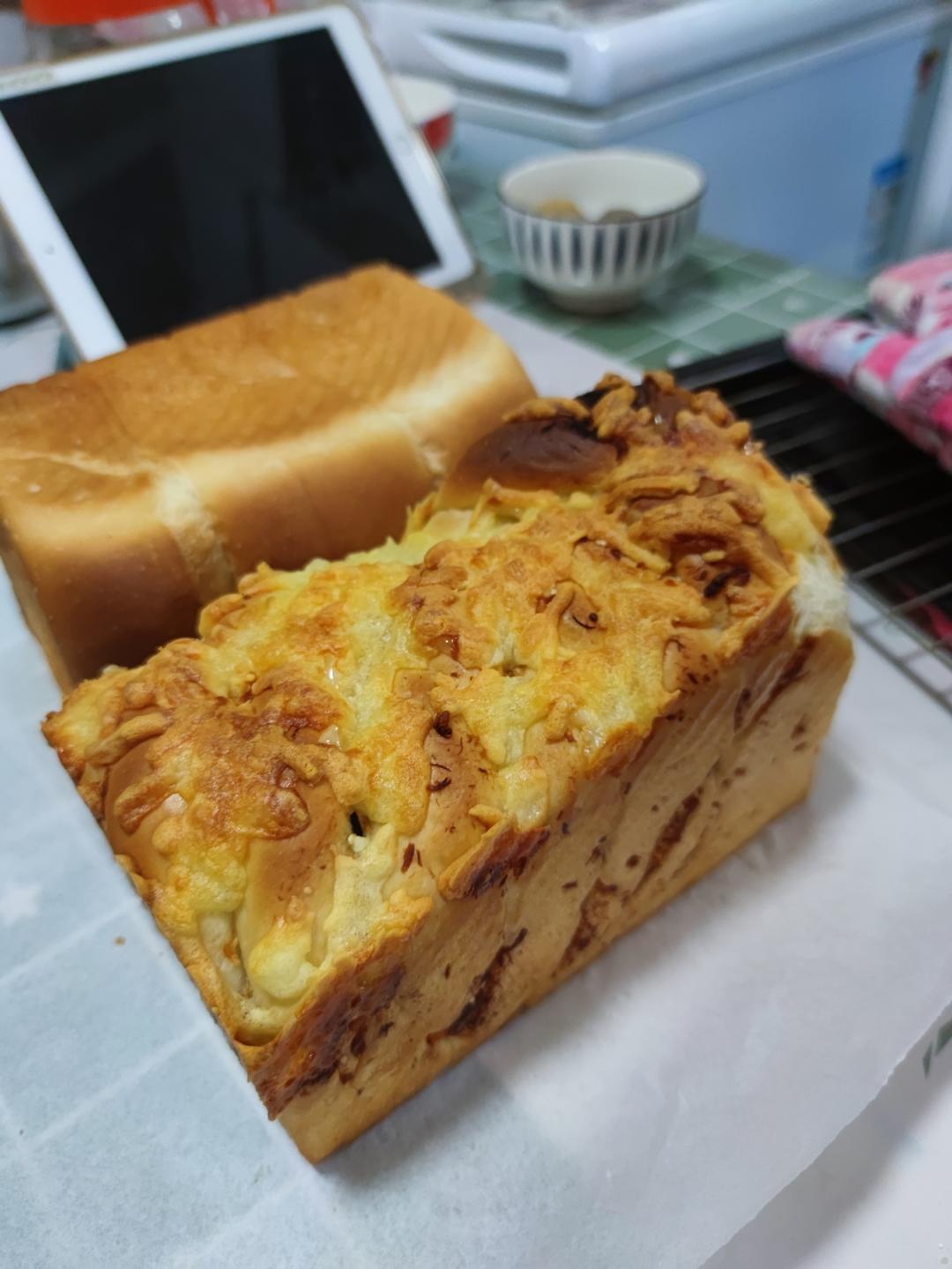 肉松吐司【超多料香爆马苏里拉】