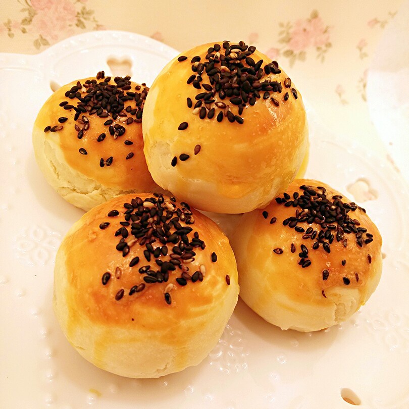 豆沙蛋黄酥