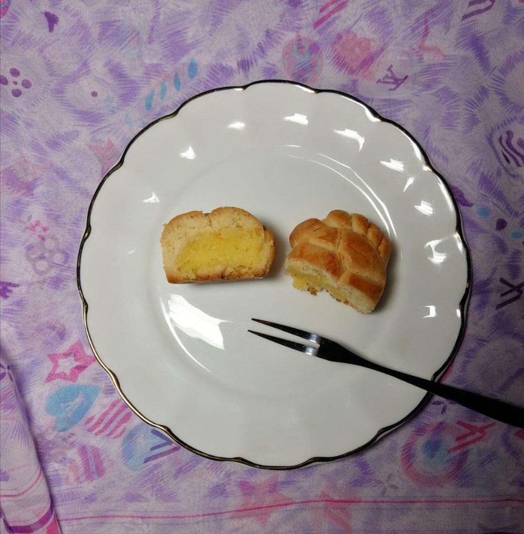 浓浓奶香味的奶酥皮月饼