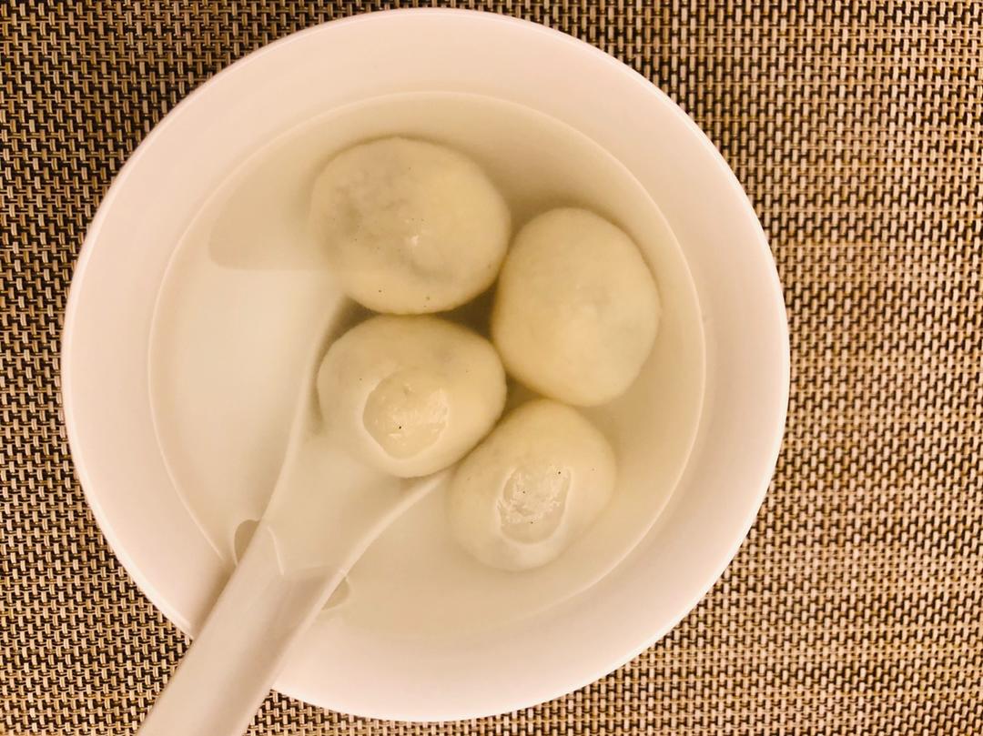 黑芝麻汤圆
