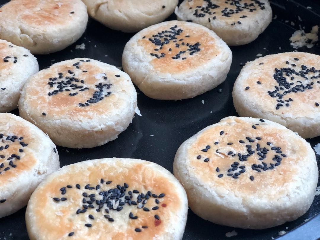 酥到掉渣的红豆饼