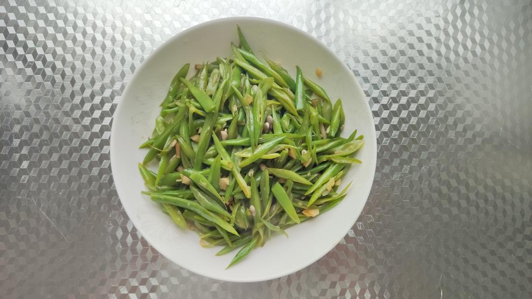不吃不知道，一吃吓一跳的蒜香素炒豆角