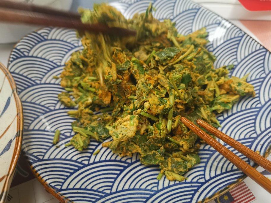 香椿炒鸡蛋 春天必吃的菜之一 春天的味道 越嚼越香