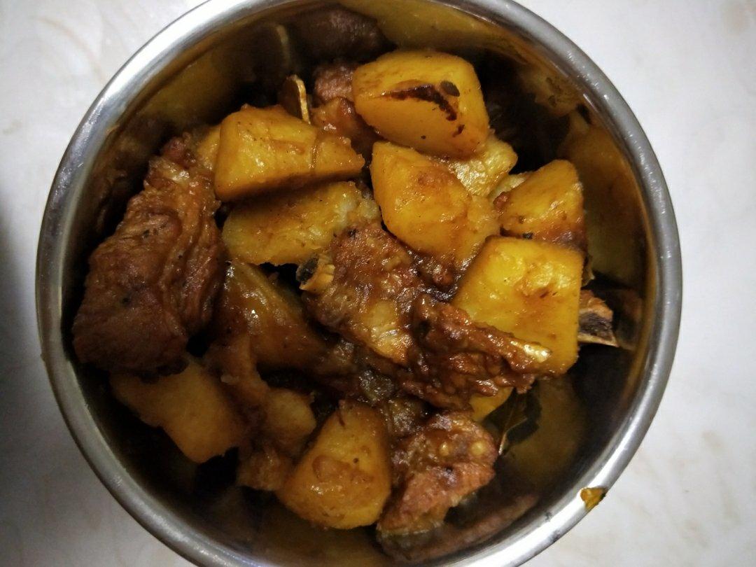 红烧排骨土豆