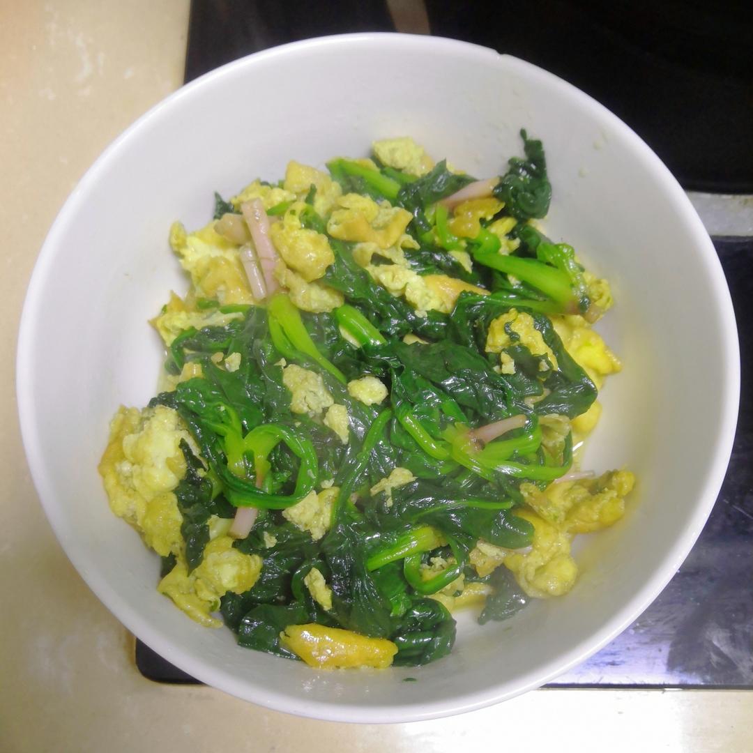 可缓解用眼疲劳的鸡蛋炒菠菜来啦