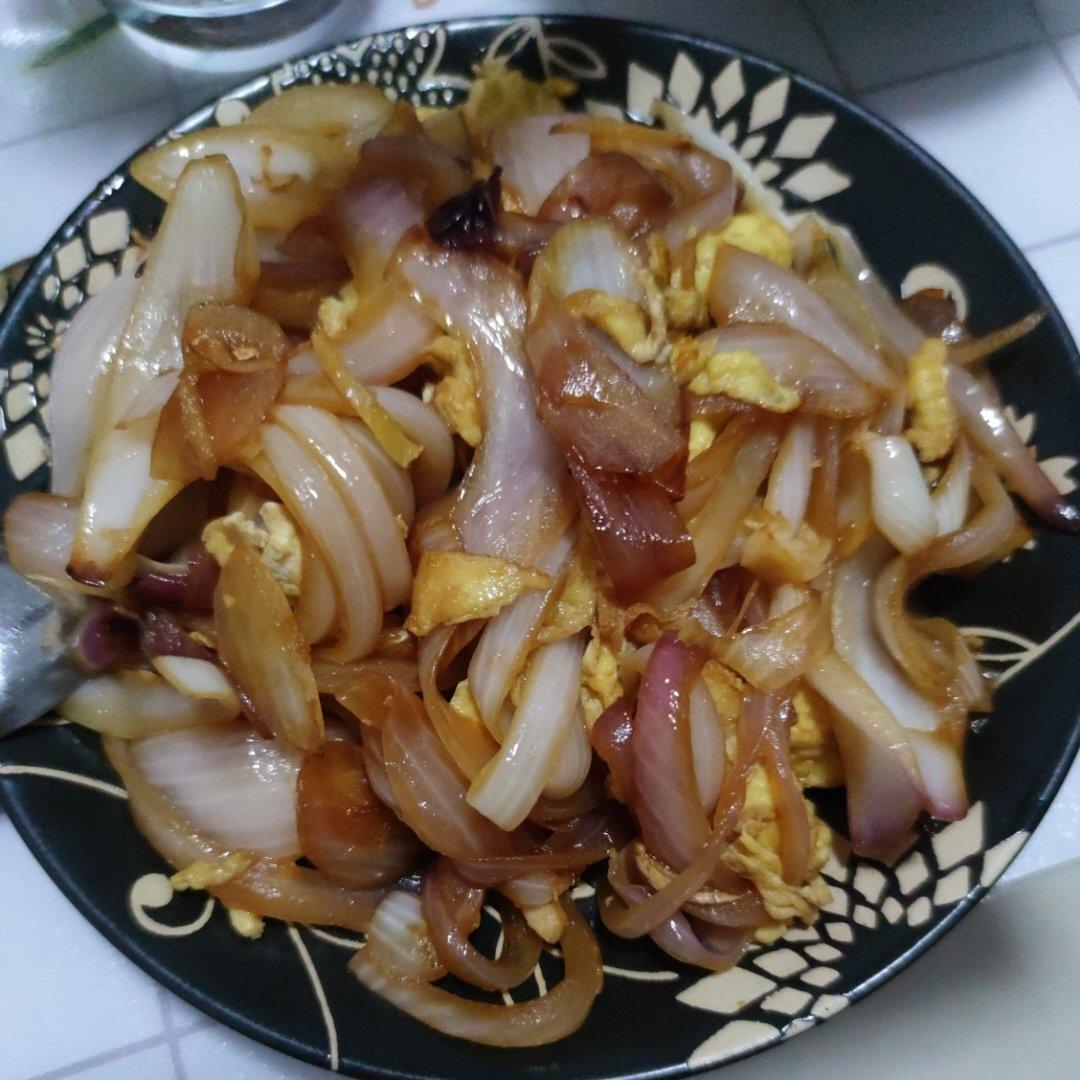 降压防癌的好食材  洋葱炒鸡蛋