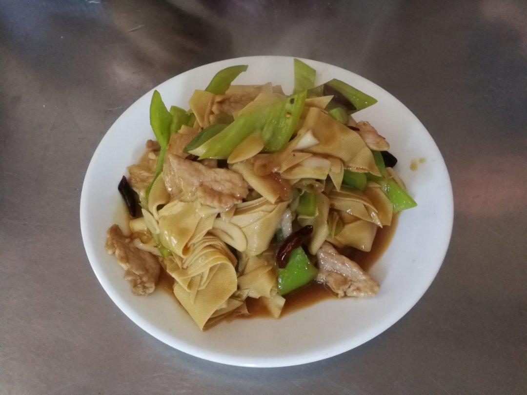 尖椒豆腐皮