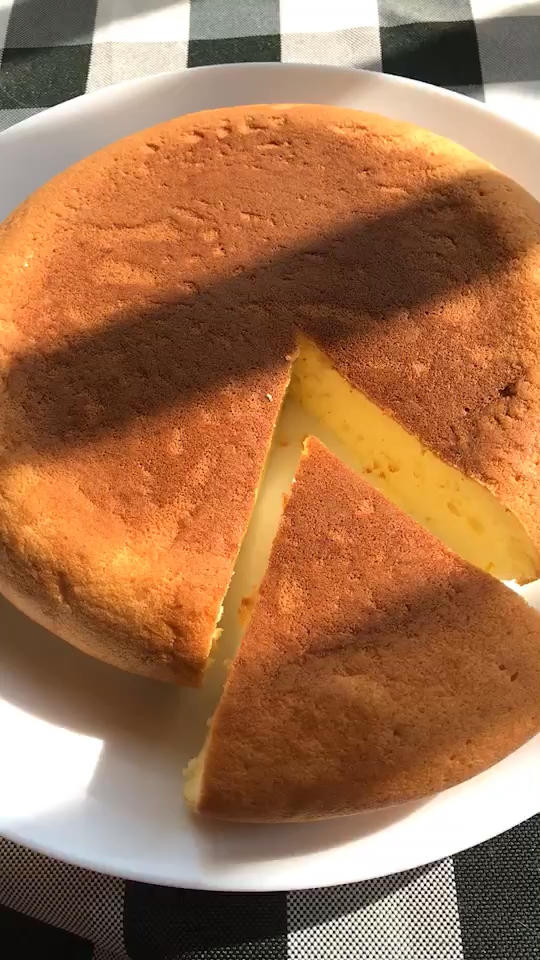 不用电子称只需要普通电饭锅做的电饭锅蛋糕