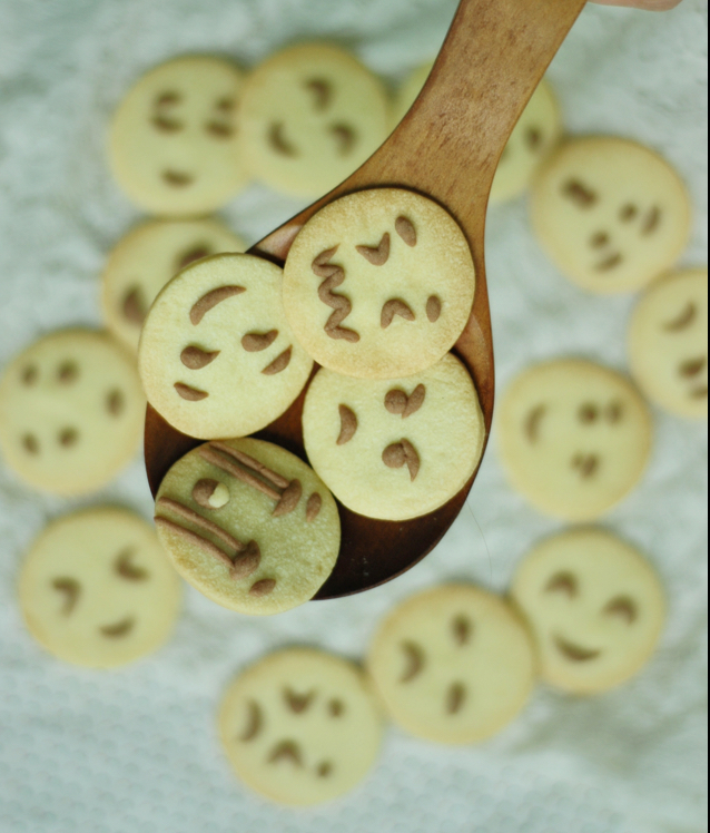 emoji表情包饼干