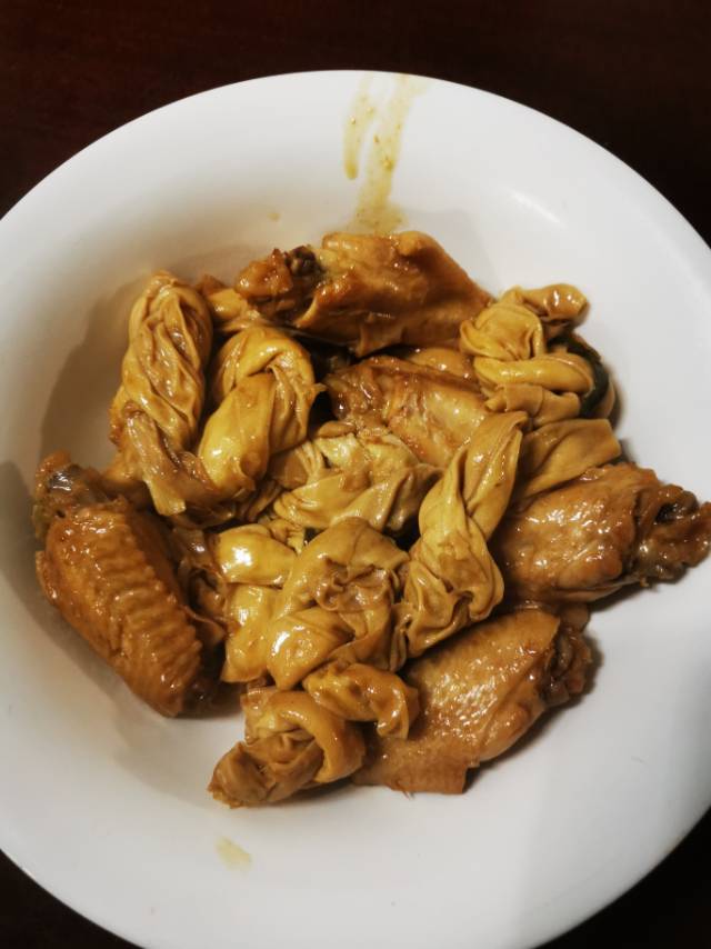 妈妈家的味道，吃了停不下来的红烧鸡翅