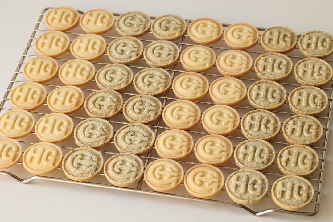 锁死这个万能饼干面团｜两口味曲奇饼干的做法 步骤22