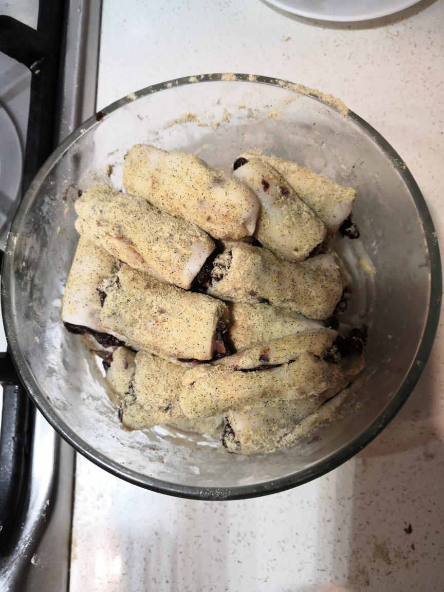 豆沙糯米卷，糯叽叽凉热都好吃，隔夜不变硬，新年小点心