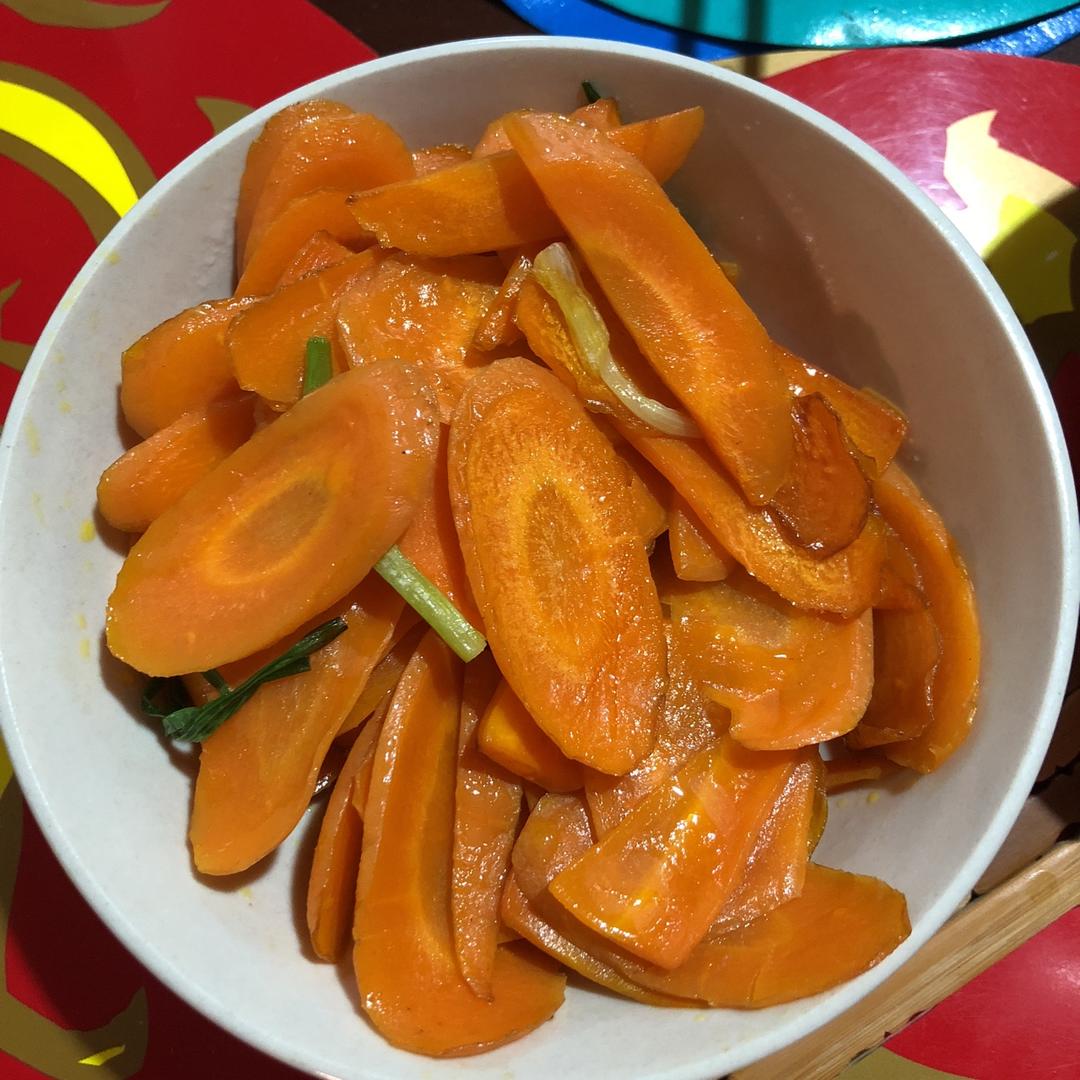 田田丸做的清炒胡萝卜