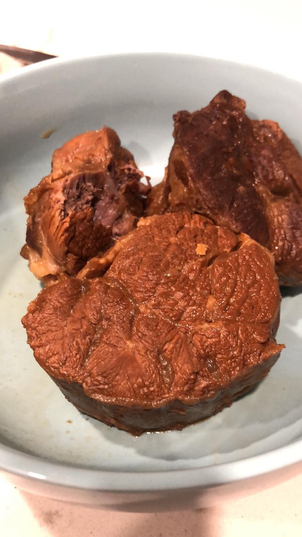 卤牛肉