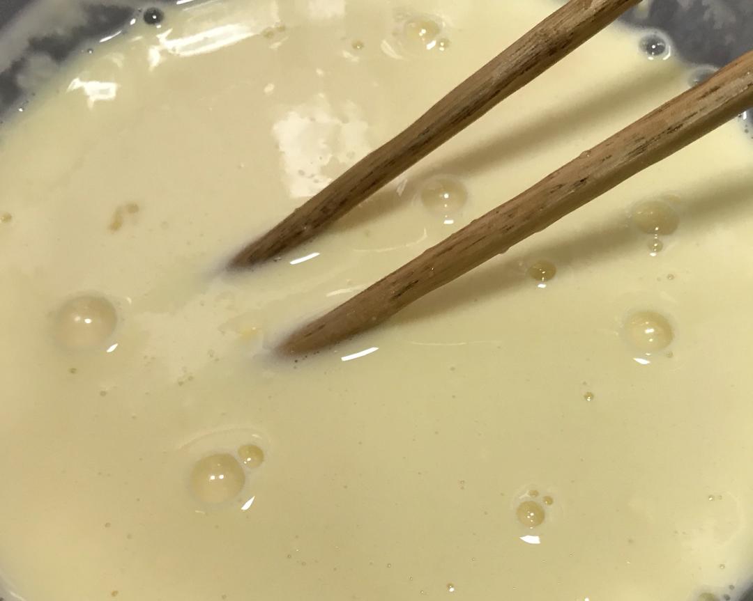 葱花肉松鸡蛋卷（超好吃，香喷喷）的做法 步骤4