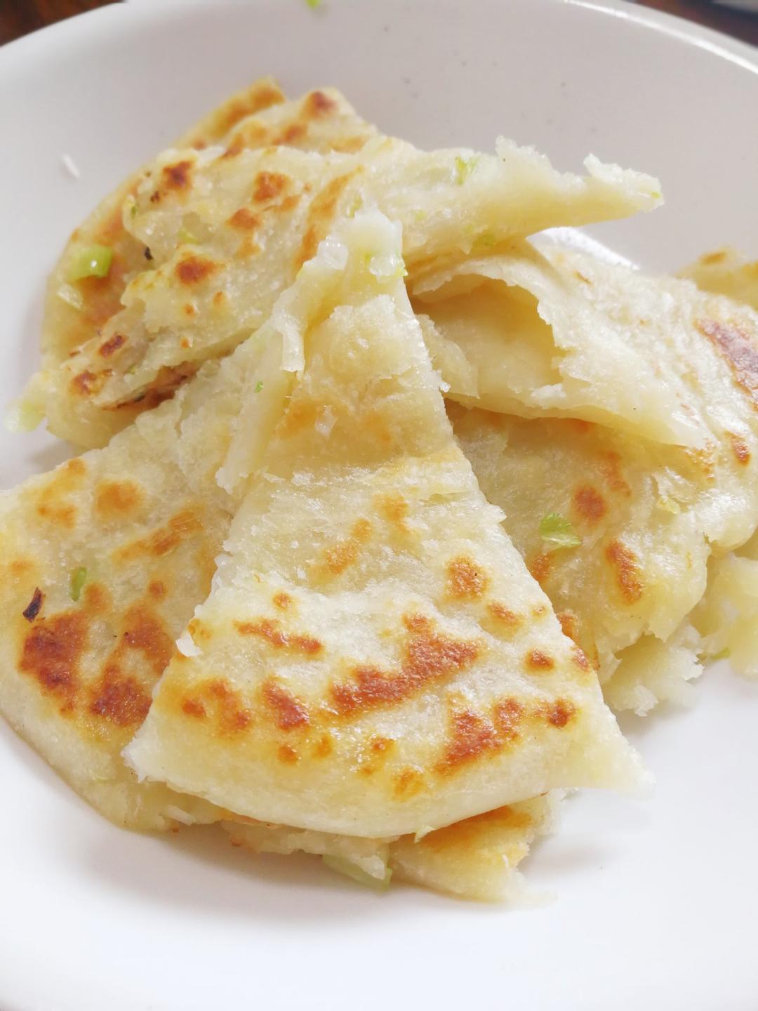 鸡蛋葱油饼                  （更新饼坯保存方法）