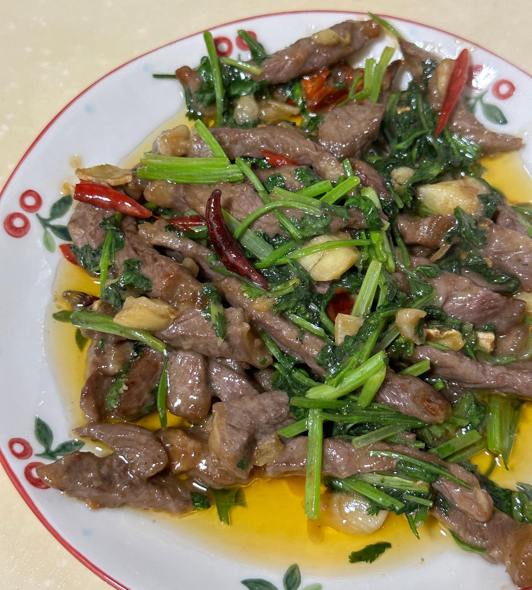 小炒黄牛肉，肉嫩味香！太好吃了简直是米饭杀手！