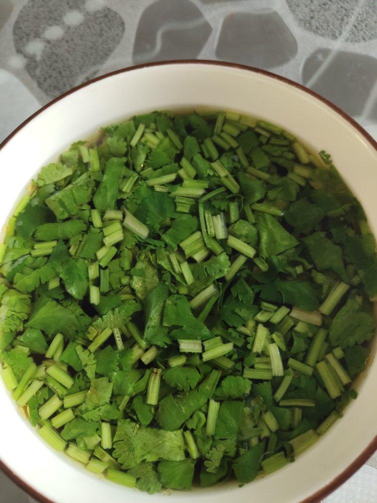 超简单美味的香菜汤