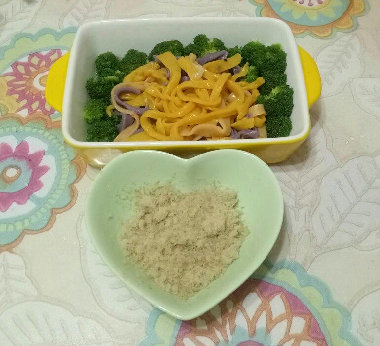 自制纯天然蔬菜汁彩色面条