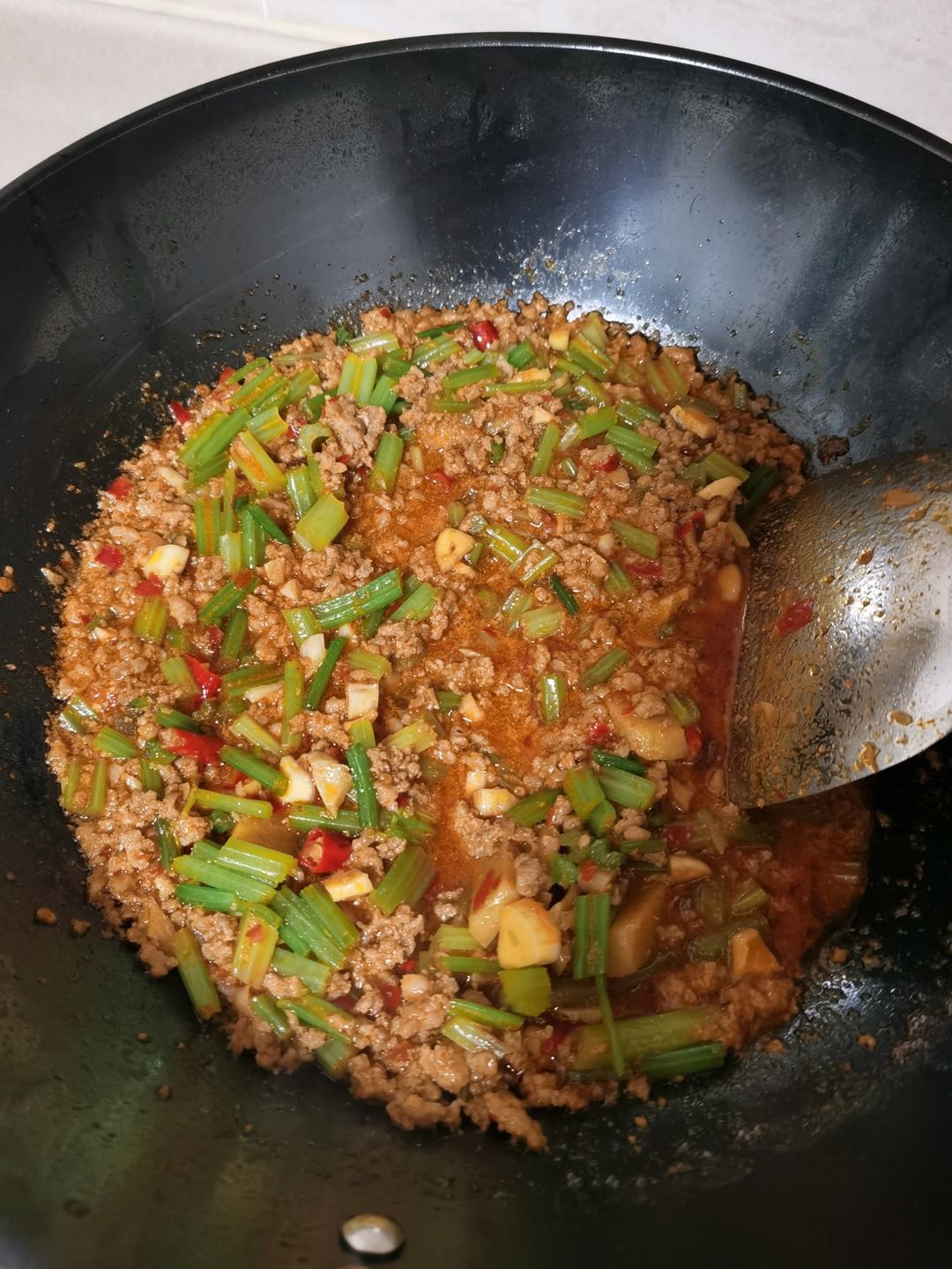 芹菜肉沫