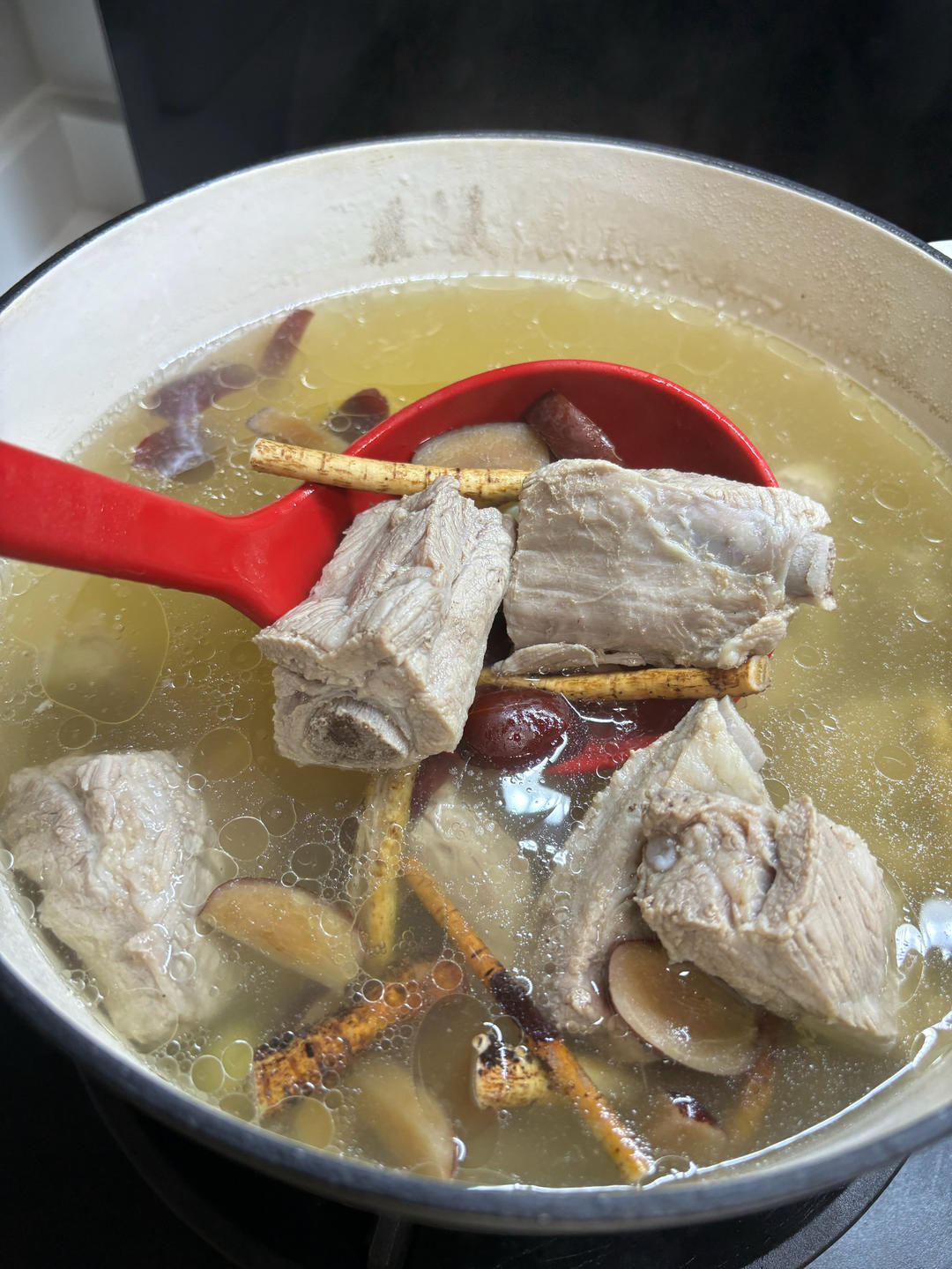 初春必备祛湿神汤—五指毛桃煲排骨的做法