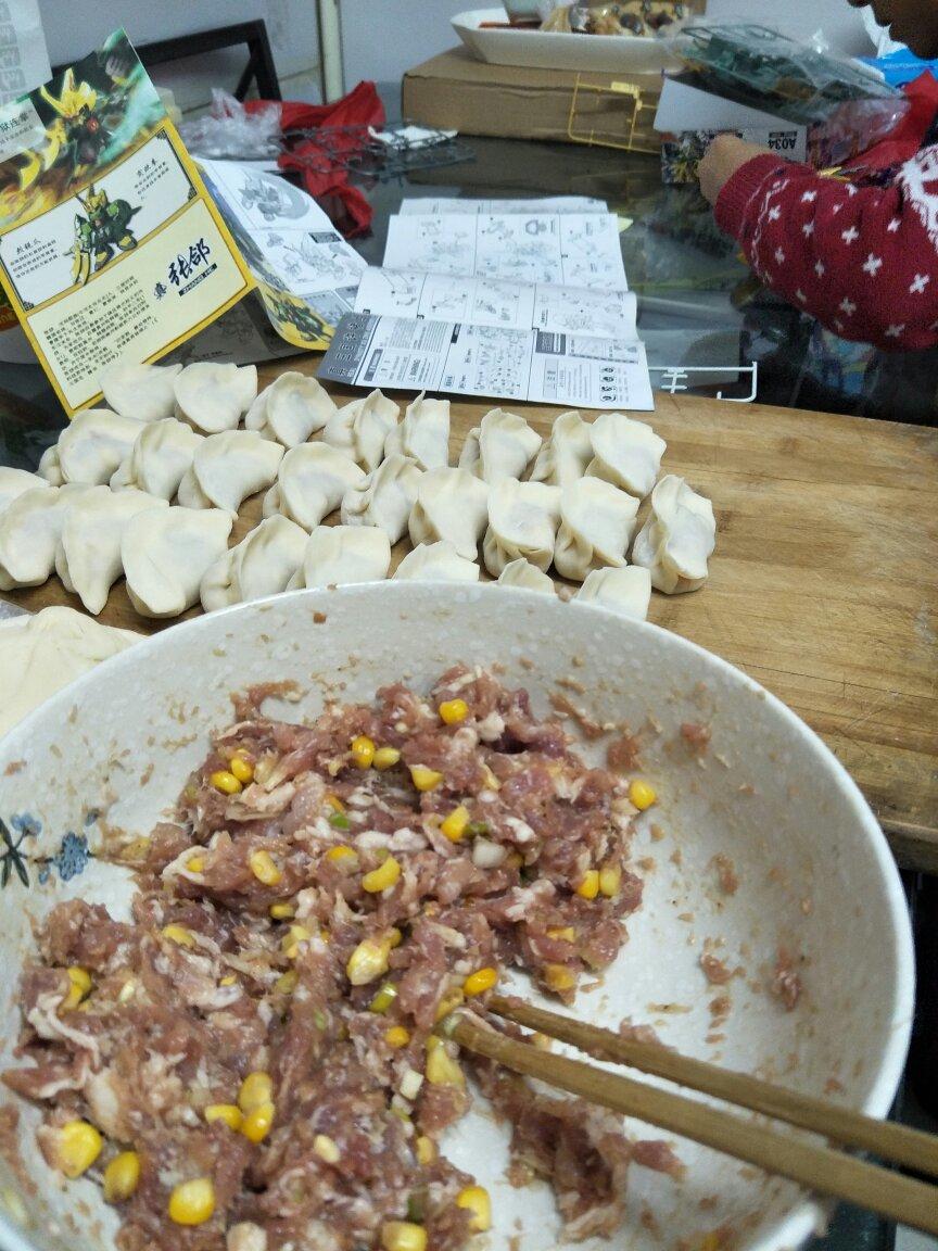 玉米猪肉饺
