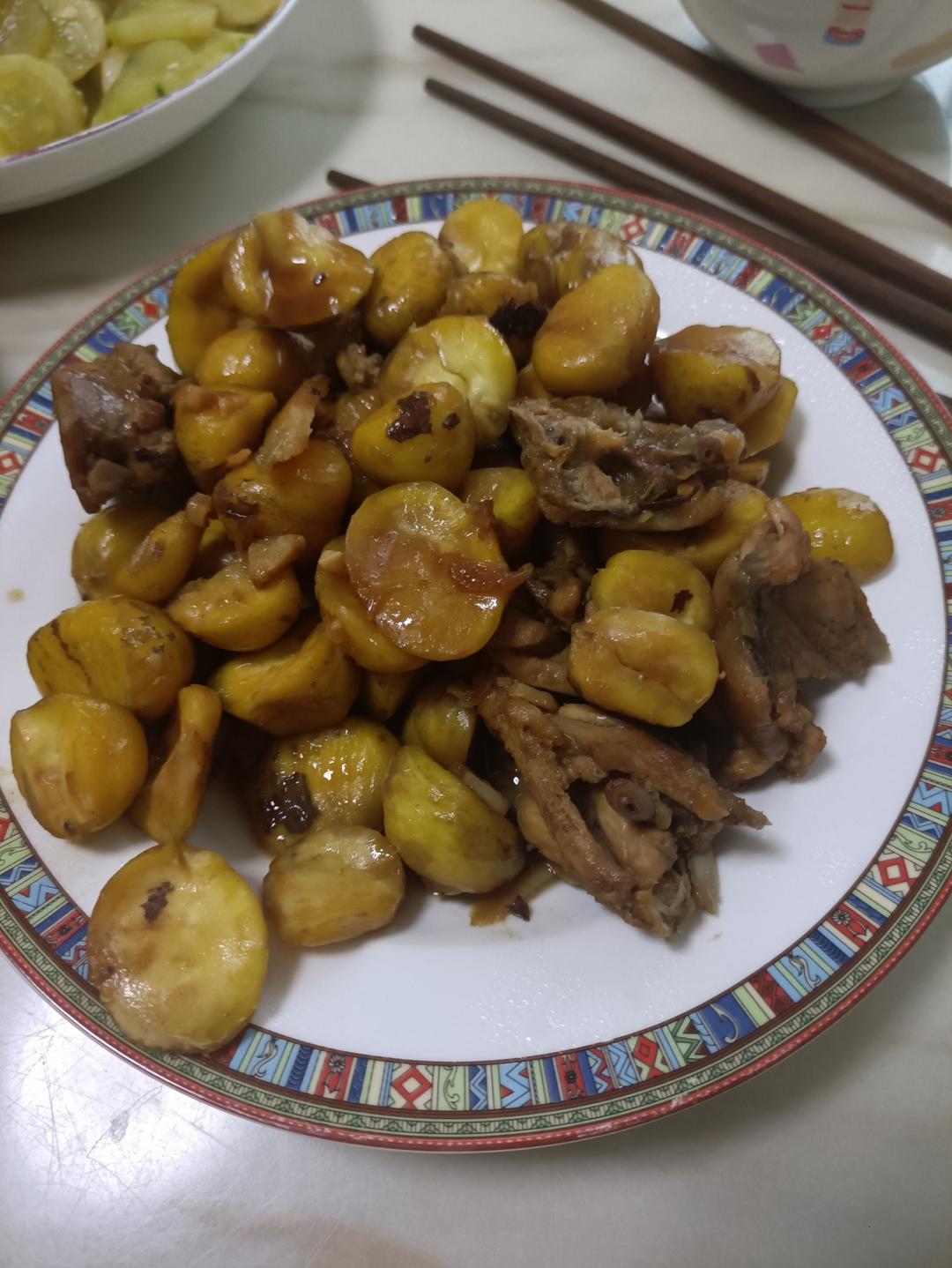 软糯的板栗烧鸡 好吃到舔手指
