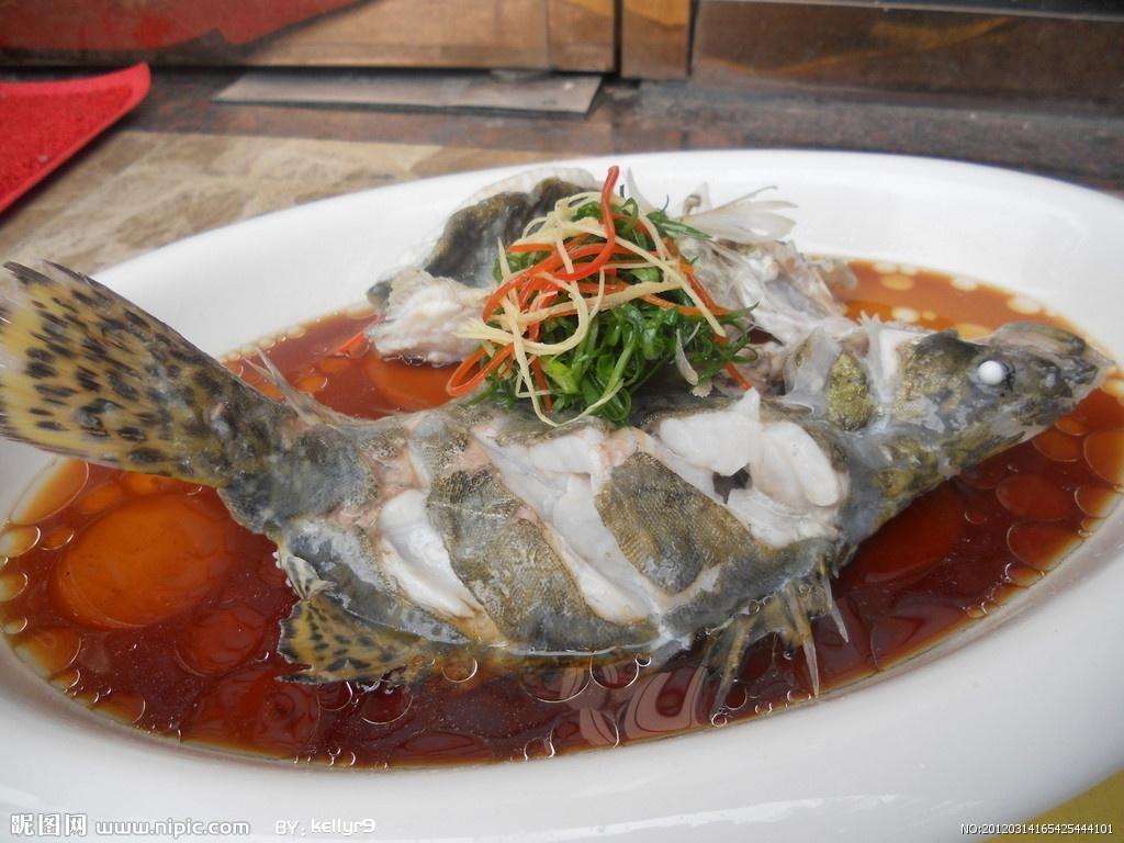 广式蒸桂鱼（菜品的饭店价格150元以上）的做法