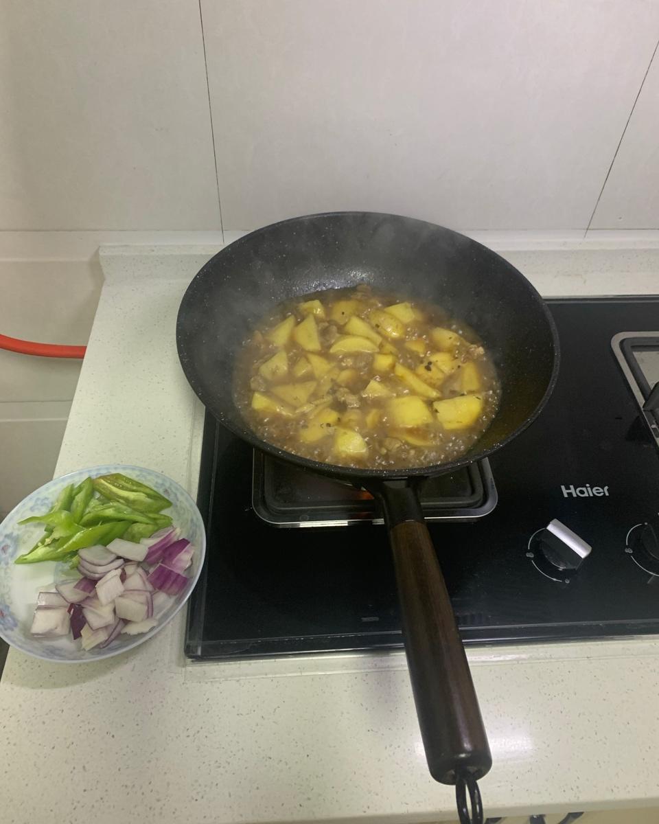 土豆炖肉
