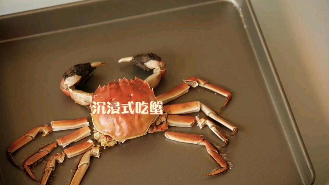 沉浸式吃蟹