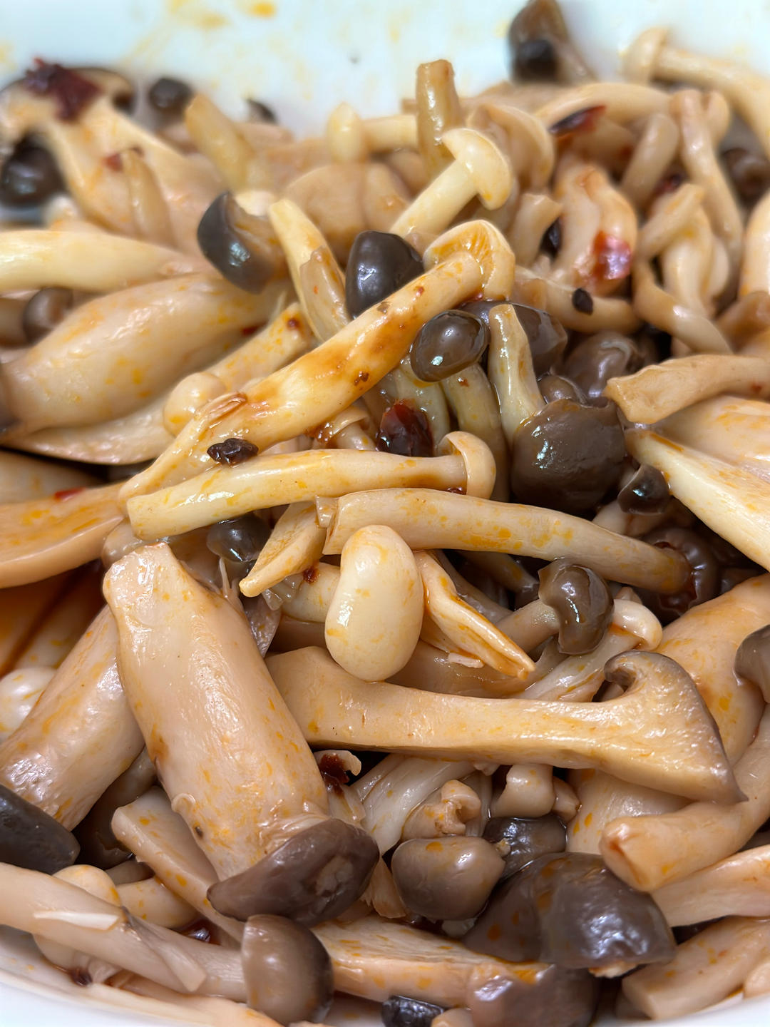 麦麦凉拌手撕菇