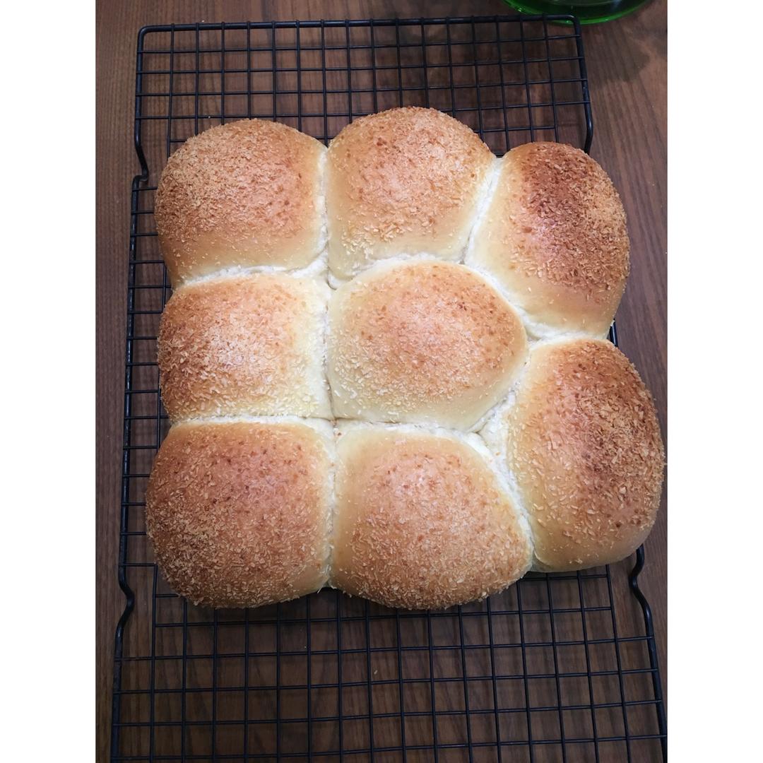 椰蓉奶酥小餐包